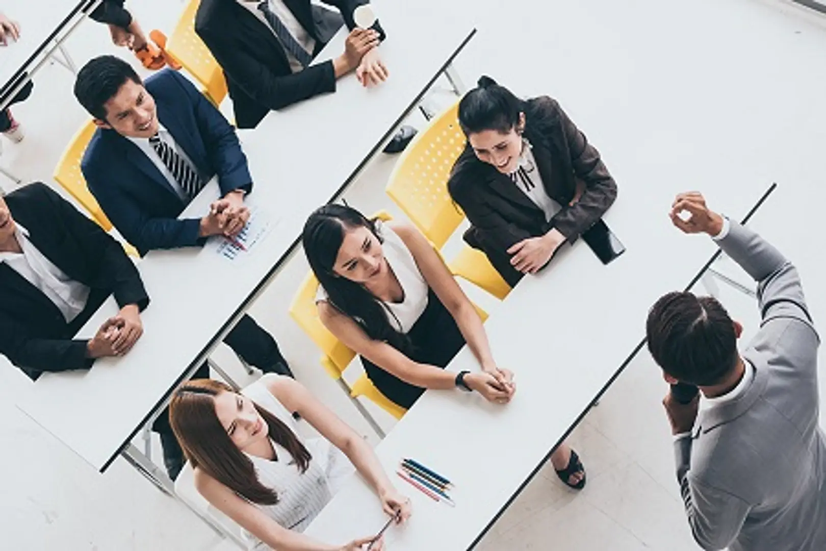 68b13aea6a4e5357ca840396