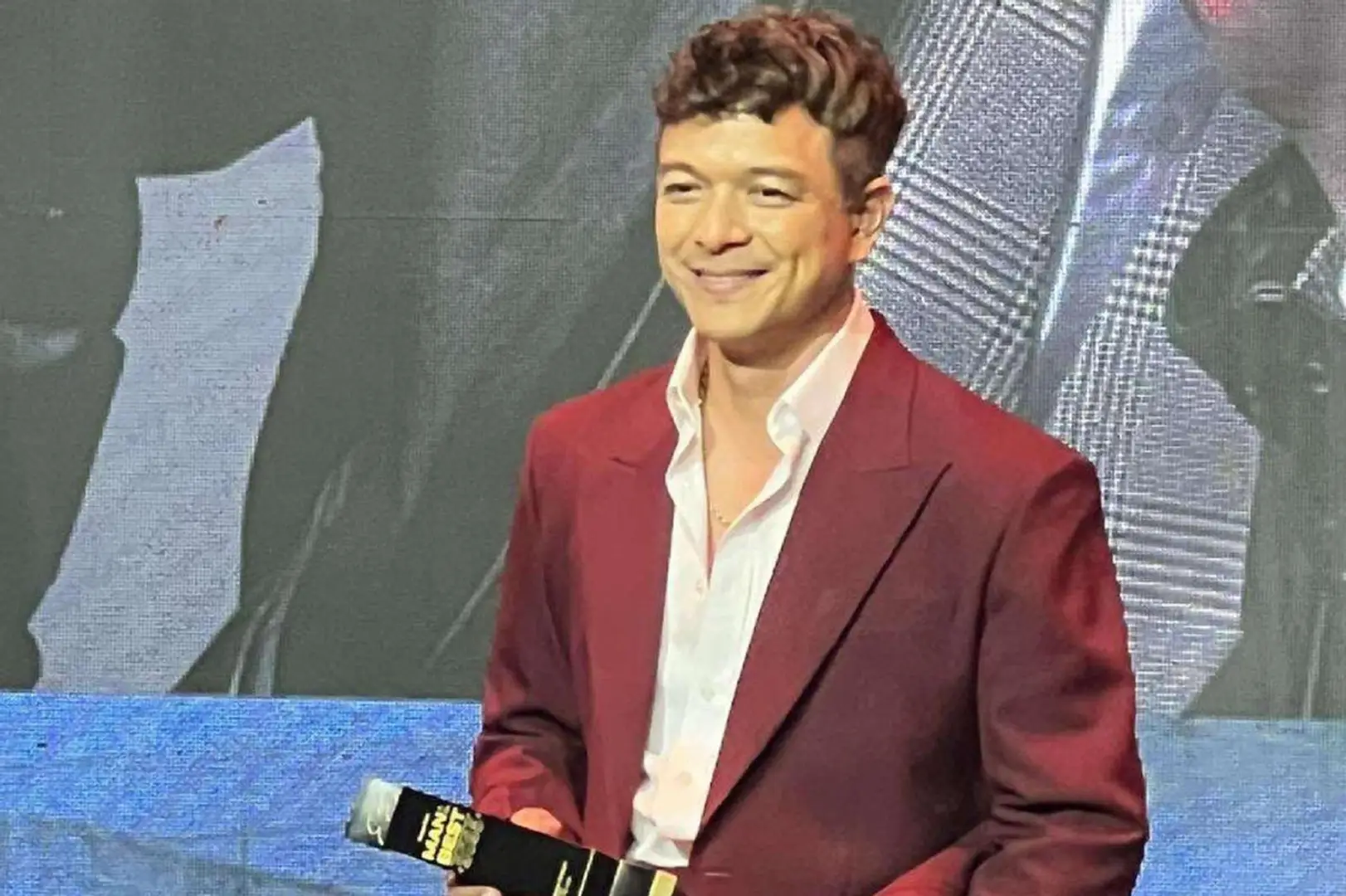 6922a44f71b27a68cfd8db1c